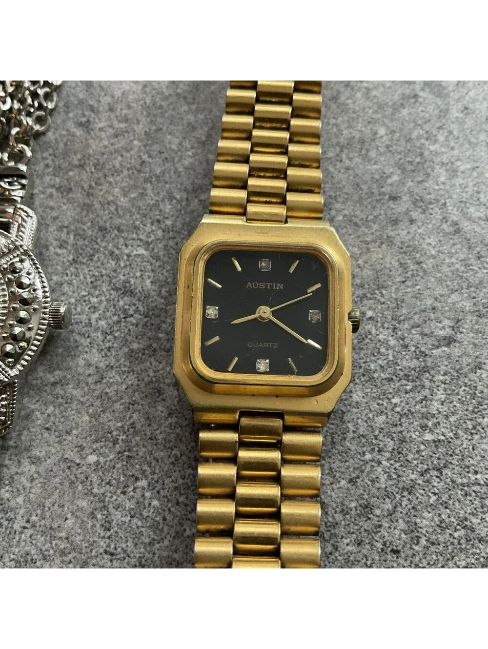 Beautiful Pair Of Vintage Womens Watch Both Watches Run Great In Nice Shape A18